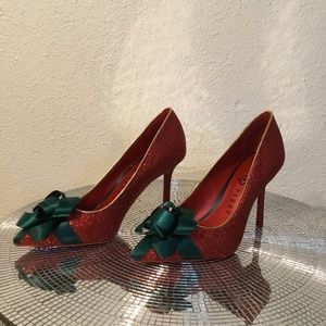NWOT...katy perry CUTE shoes - heels